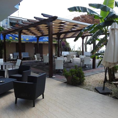 Chrismare Hotel Mazzeo Exteriör bild