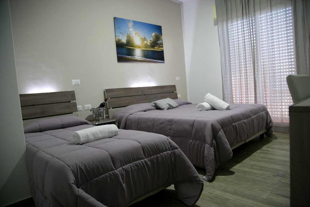 Chrismare Hotel Mazzeo Exteriör bild