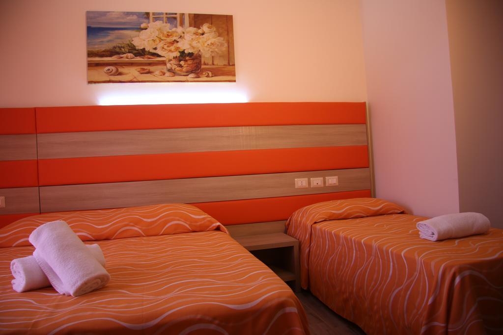 Chrismare Hotel Mazzeo Exteriör bild
